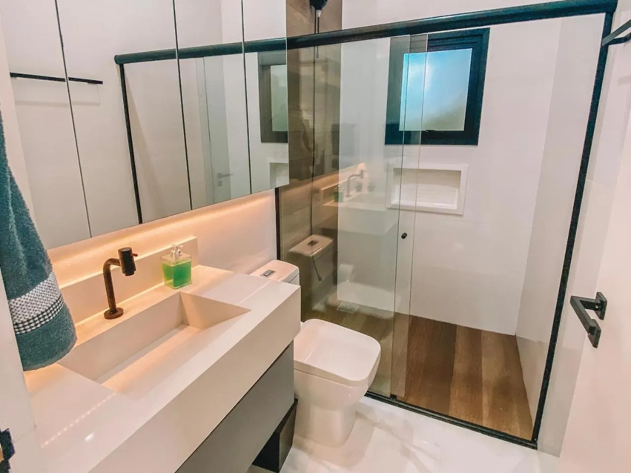 Vila Triplex Com Piscina Aquecida Santo Amaro da Imperatriz 0*,